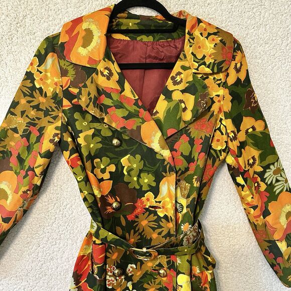 Travel Coat Travelcoats by Naman in a Flower Power Hippie Nylon 1970s Fashion - Picture 2 of 16